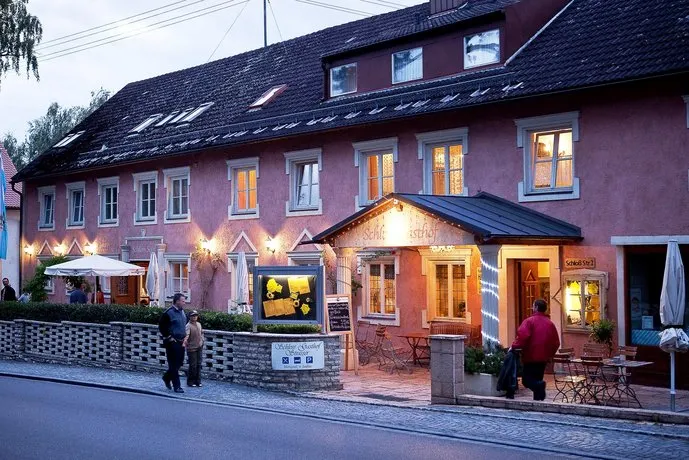 Schlossgasthof Strasser - Image 1