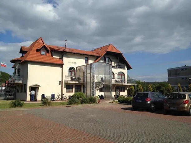 Palacyk Wiselka - Image 1