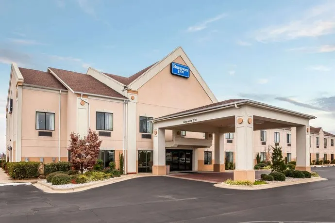 Rodeway Inn Tahlequah - Image 1