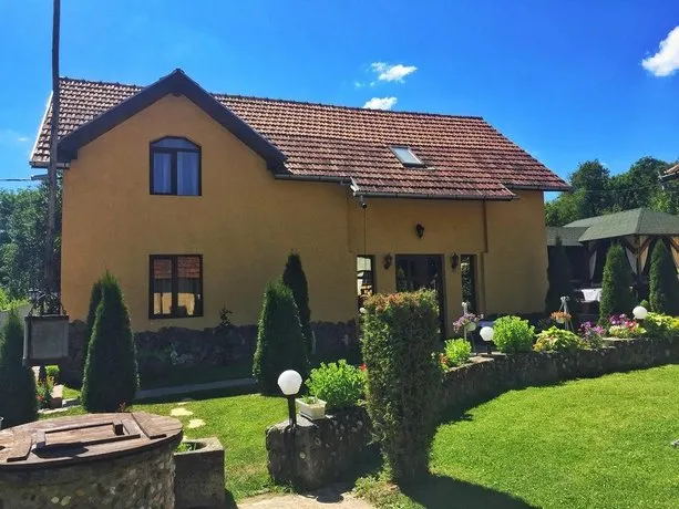 Casa De Vacanta Silvia Varmaga - Image 1