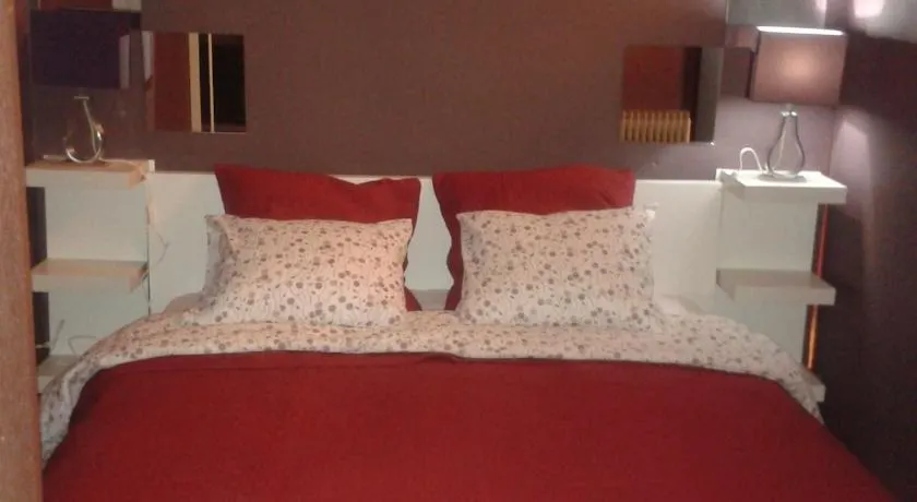 Aparthotel Saint Gery - Image 1
