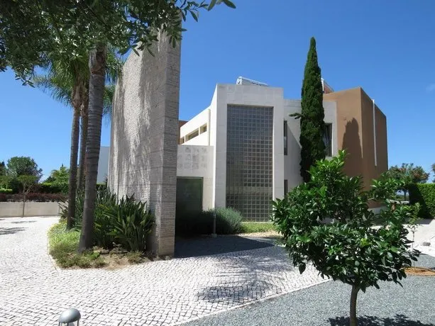 Villa do Laguna - Image 1