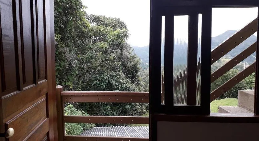 casa aconchegante com linda vista a 5 min do centro - Image 1