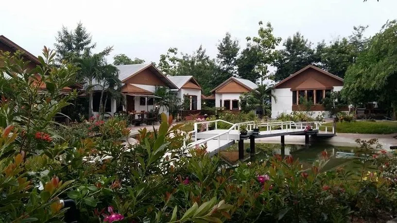 Pruksa Garden Hotel - Image 1