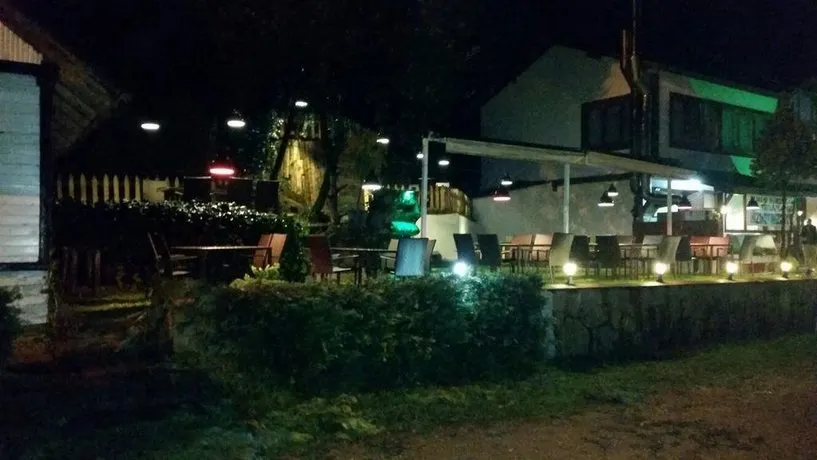 Sapanca Behram Otel - Image 1
