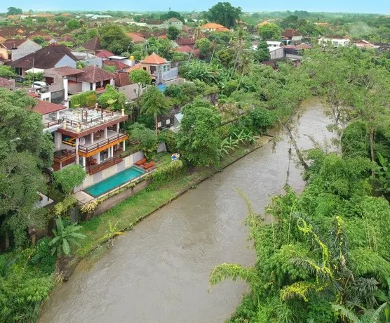 Little Ubud River View Villa - Image 1