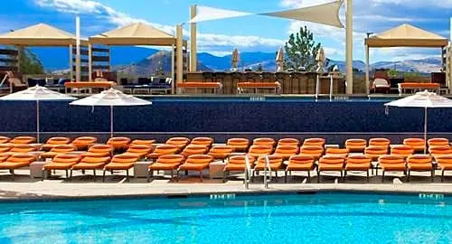 GSR Deluxe Parlor Suite - 2 Bedroom - Very Large - Sleeps 8 - Image 1