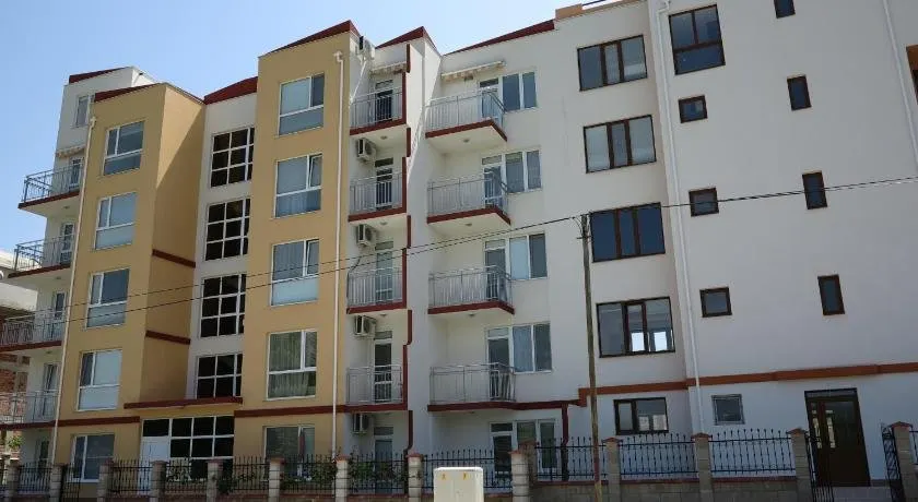Apartments In Lotos Complex - Image 1