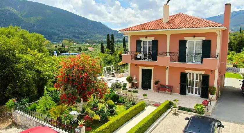 Ntina's house - Image 1