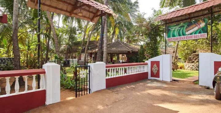 White Negro Beach Resort - Image 1