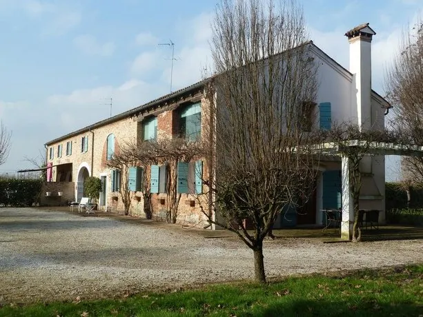 Venice Country House - Image 1