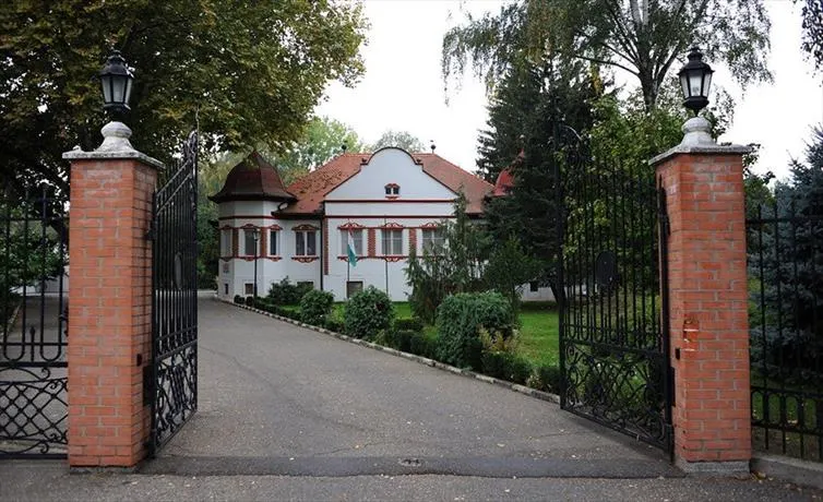 Kastélyszálló Mátészalka - Image 1