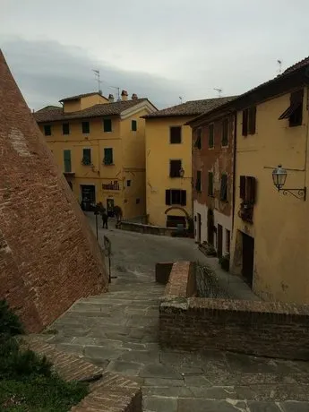 La Casina - Image 1