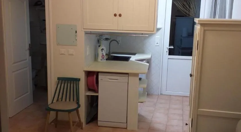 Appartement F2 tout equipe avec terrasse - 66 Salses le Chateau - Image 1