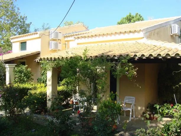 Rouseli Apartments - Image 1