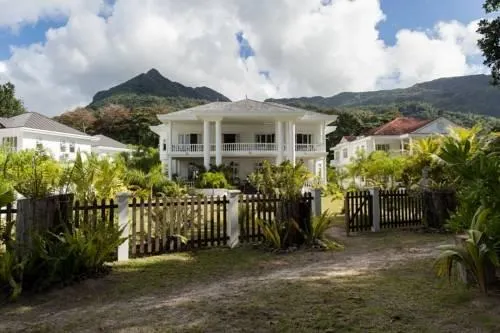 View Beach Villa - Image 1