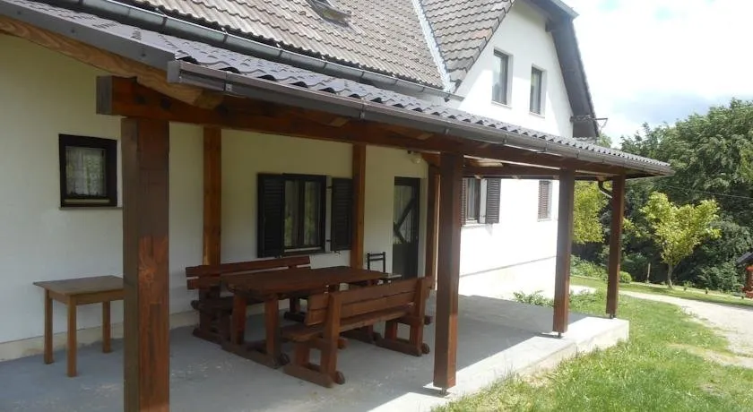 House Milka - Image 1