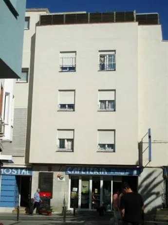 Hostal Puig Rom - Image 1