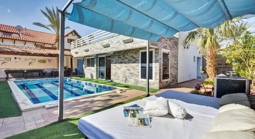 Vila Dolev - Image 1
