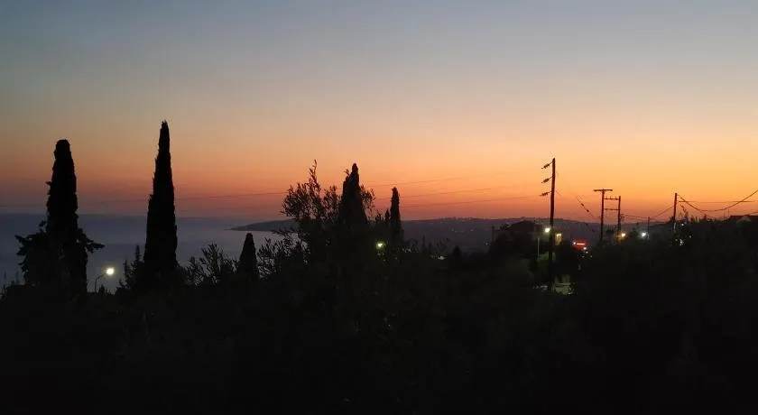 Ioannis House Sea View - Image 1