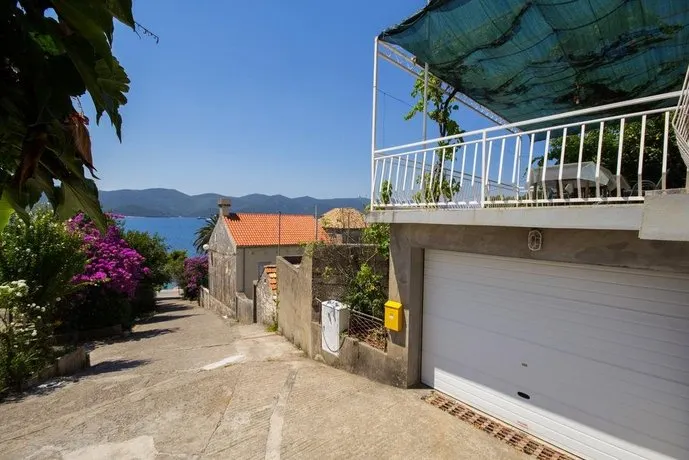 Peljesac apartmani Orsula - Image 1