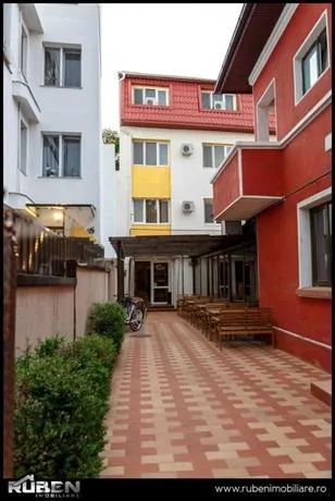 Hotel Mic - Image 1