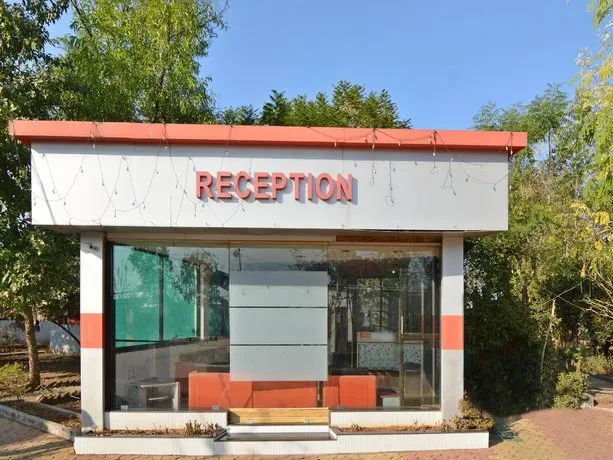 Midway Resort - Image 1