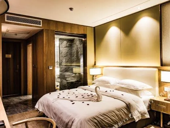Ziguang Boutique Hotel - Image 1