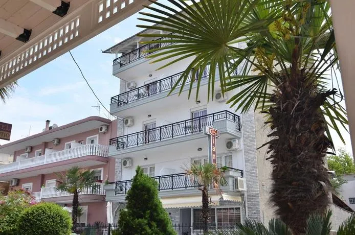 Giannis Hotel - Image 1