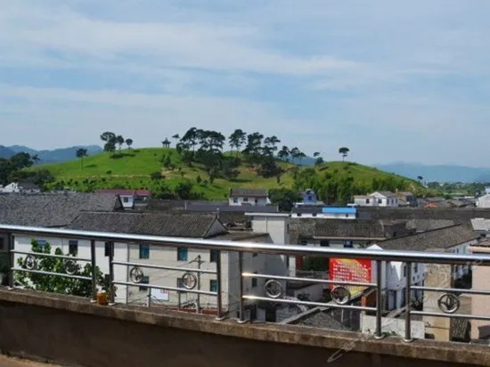 OLD TOWN HOSTEL AND LOCAL FLAVOUR RESTAURANT - Image 1