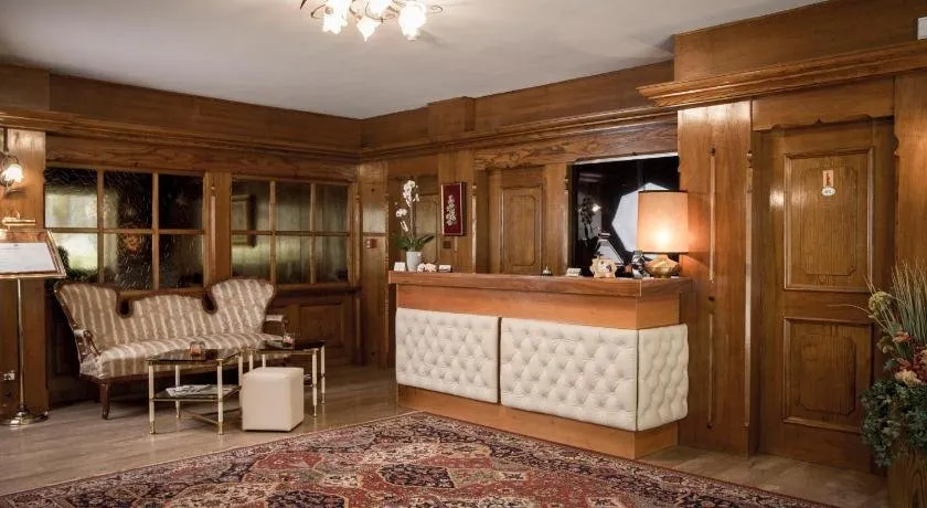 Park Hotel Margreid - Image 1