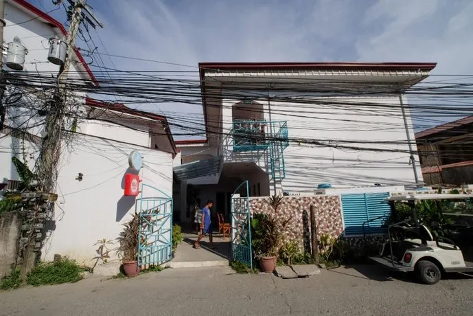 ZEN Hostel Bulabog Road Station 1 Boracay - Image 1