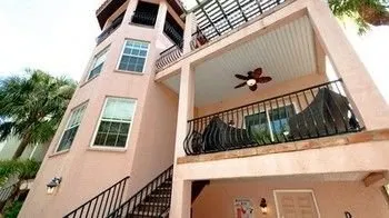 Sweet Home Anna Maria - Image 1