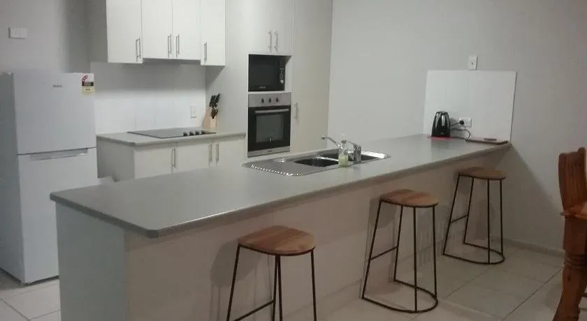 Banksia and Acacia Apartments - Image 1