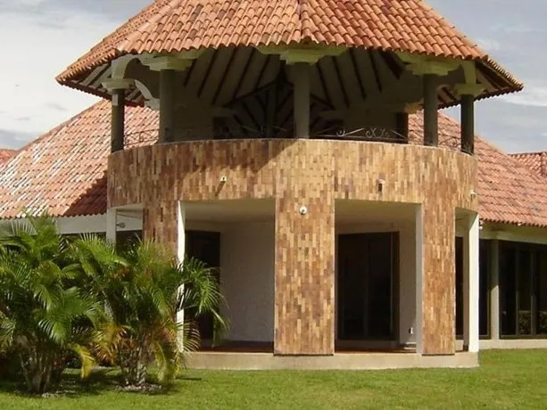 La Casa Blanca Villavicencio - Image 1