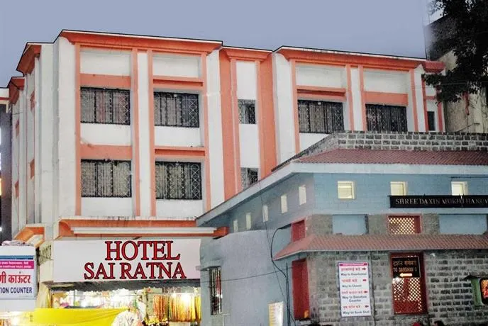 Sairatna Hotel - Image 1