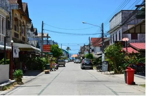 Baan Nana Villa - Image 1