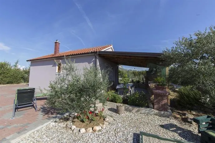 Ruber Holiday Home - Image 1