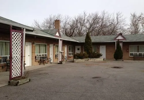 Victoria Motel - Image 1