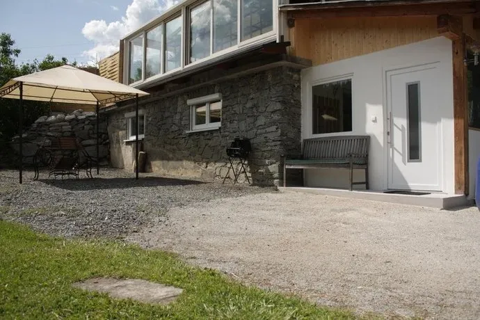 Pro's Apartment - Image 1