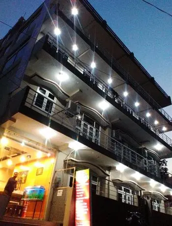 Hotel Ganges View - Image 1