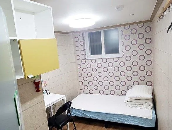 Rooming House Korea - Image 1