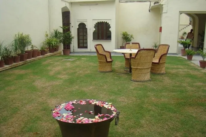 Rajmahal Bhindar - Image 1