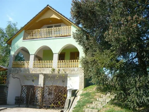 Kaman Pince - Image 1