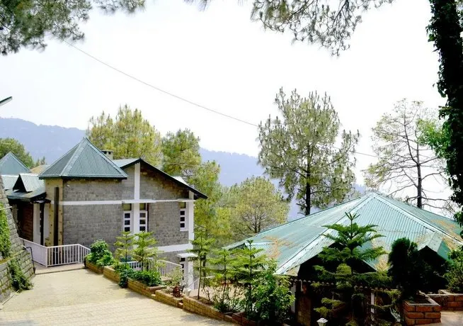 Humble Blossom Hotel - Image 1