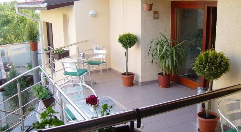 Vila Sara - Image 1