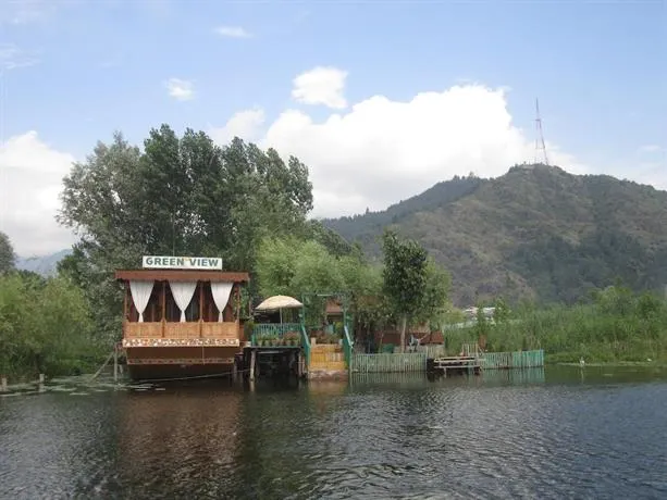 Hotel Green View - Image 1