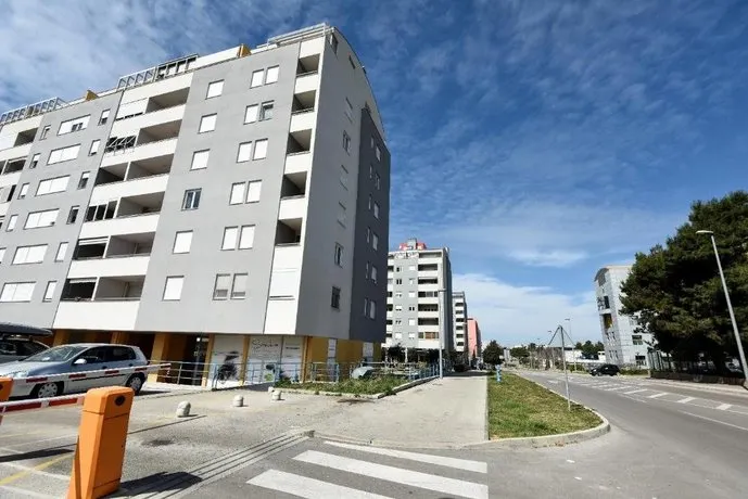 Studio NEST - Image 1