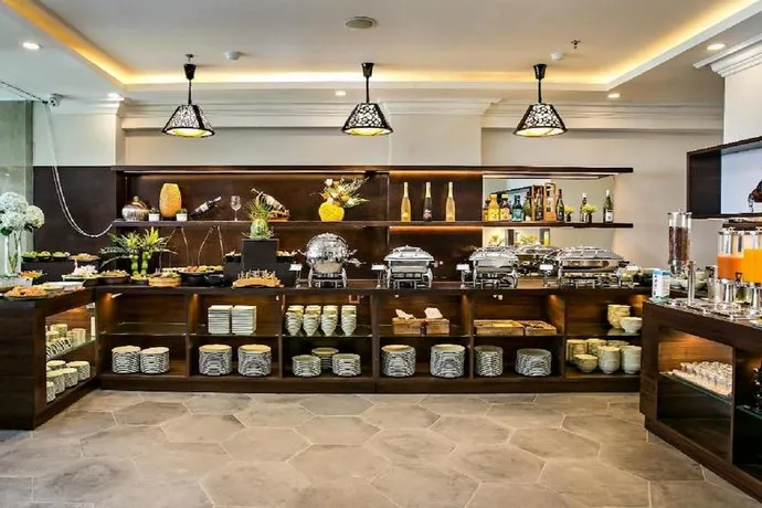 Hung Anh Hotel - Image 1