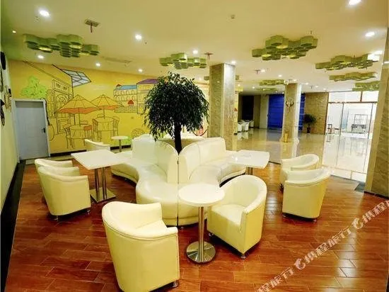 YICHEN INTERNATIONAL HOTEL - Image 1